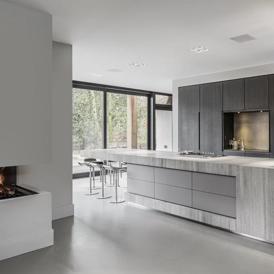Living Concrete keuken betonlook gietvloer licht grijs
